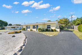 Harbor Duplex, 3 Bedrooms, Walk to Beach, WiFi, Sleeps 8, Walk to Beach